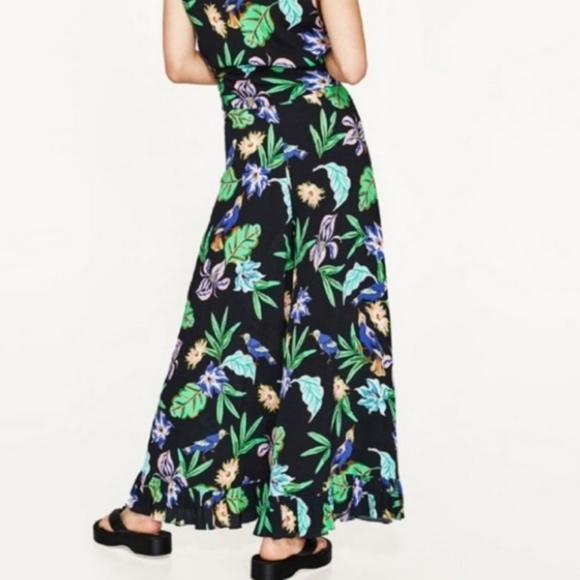 NWT Zara Wide Frill Trousers Tropical floral Print Pants | Black + green; size M - Picture 11 of 13